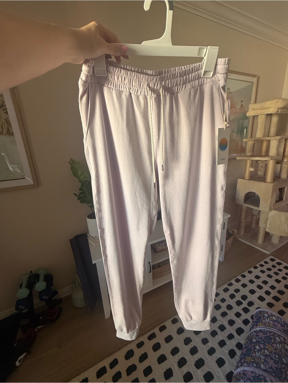 Vuori Joggers in Lilac - Picture 2 of 7